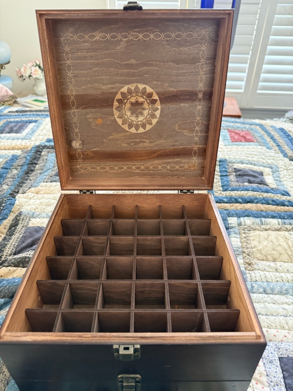 Essential oil box - Picture 7 of 8